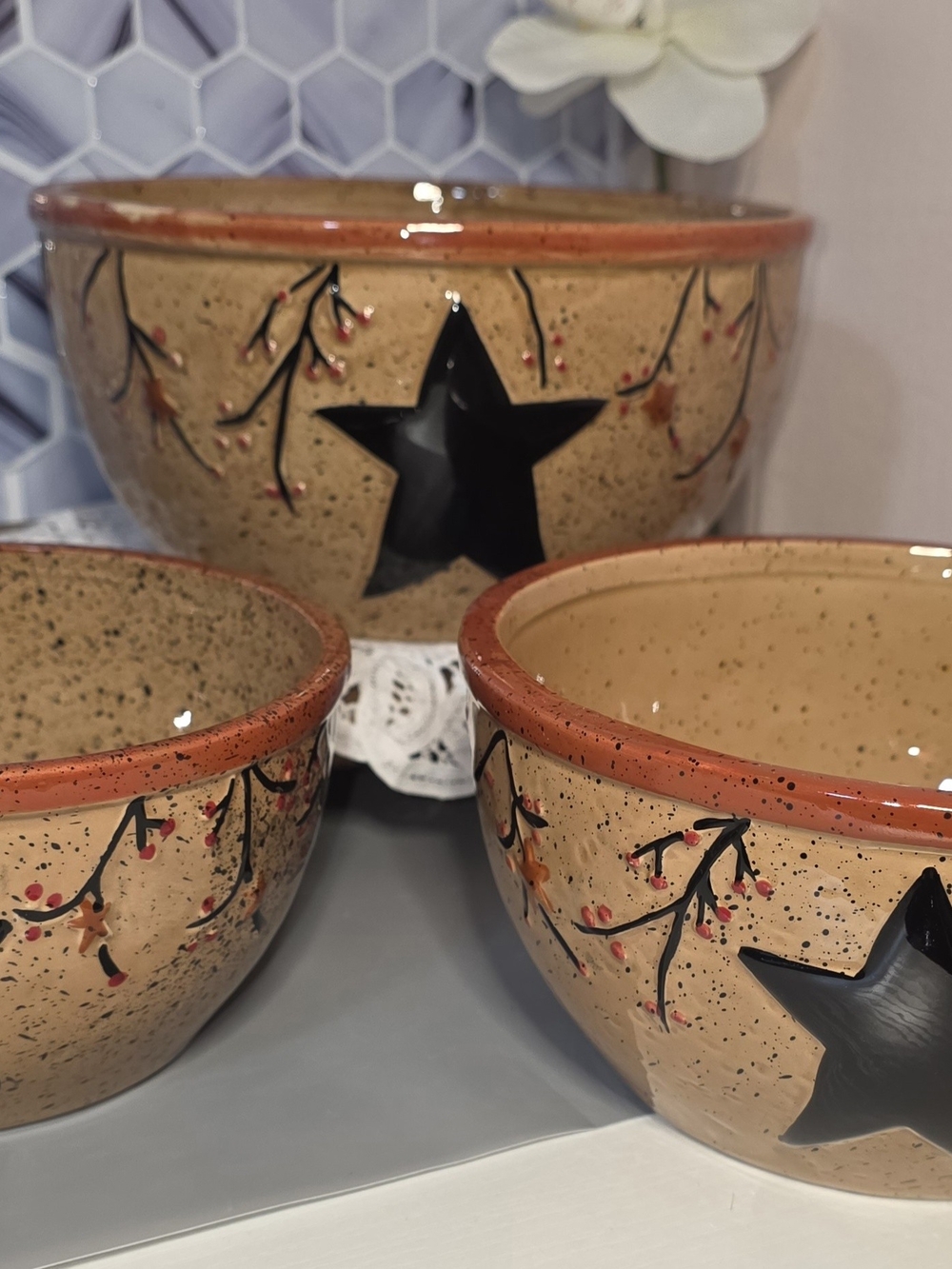 Hand-Painted Star Ceramic Bowl - Tan and Black
